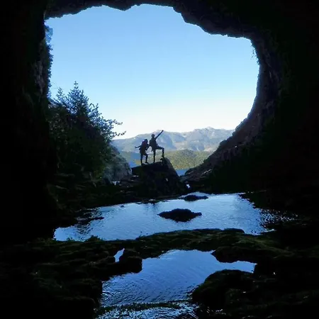 La Del En Zafiro Lagunazo Parque Natural Del Rio Mundo Riopar